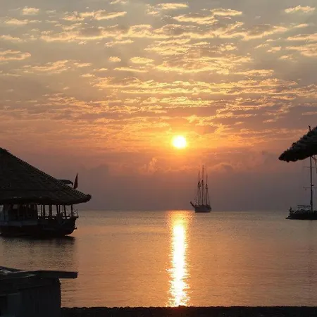 Mithat Hotel 2*